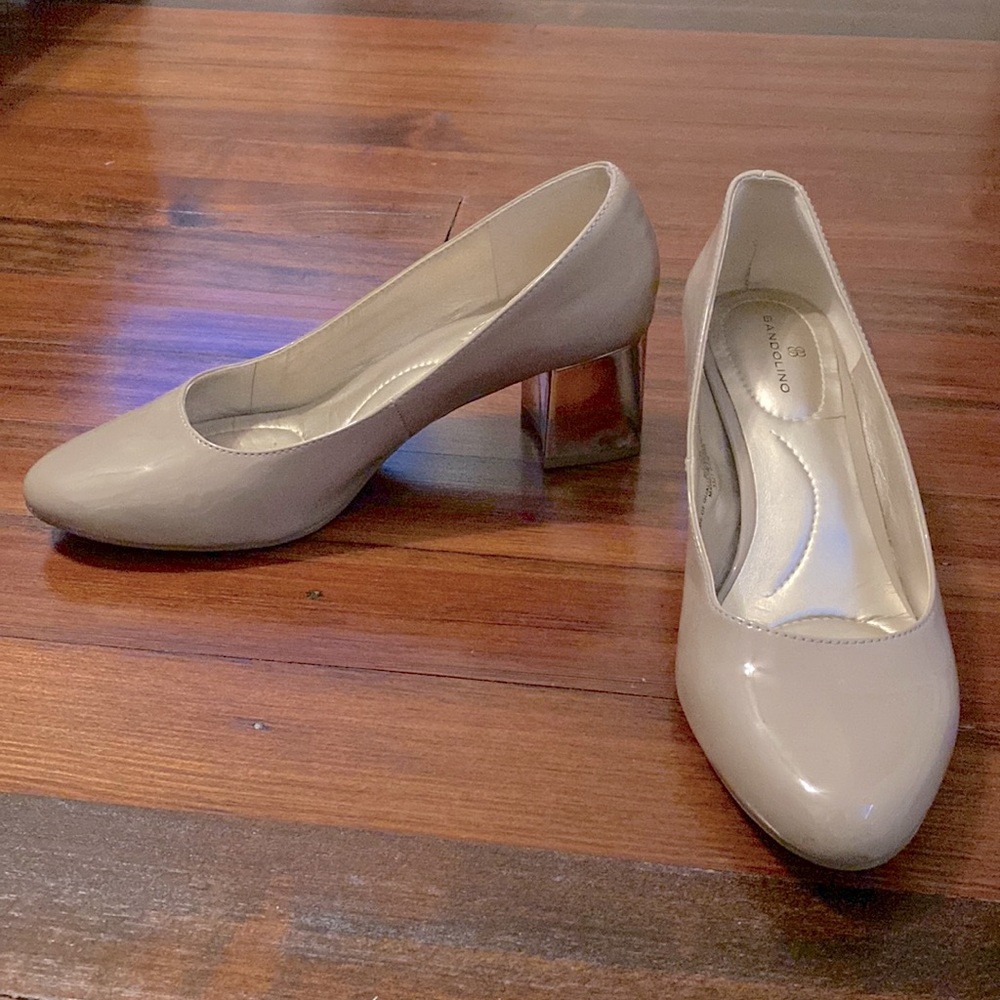 Bandolino nude patent faux leather mirrored heels